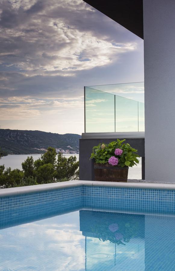 Villa Regina With Heated Pool And Sea View Marina  Exterior foto